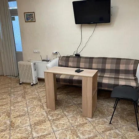 Mini-hotel In Yard *