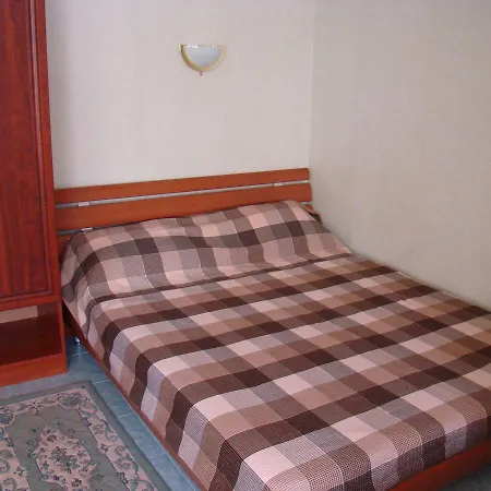 Mini-hotel In Yard * Odessza